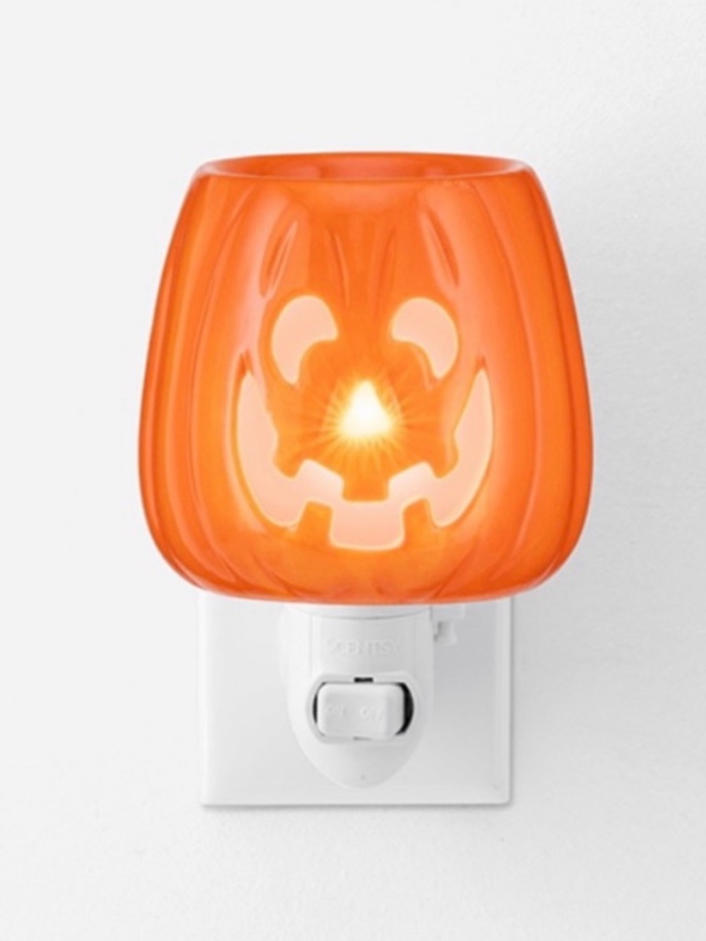 Scentsy Mini Ceramic Orange Pumpkin Jack-O'-Lantern Wall Warmer- NIB - Picture 2 of 4